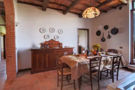 Gîte Arbia : ferme 8 pers, piscine et jardin en Toscane : photo 3