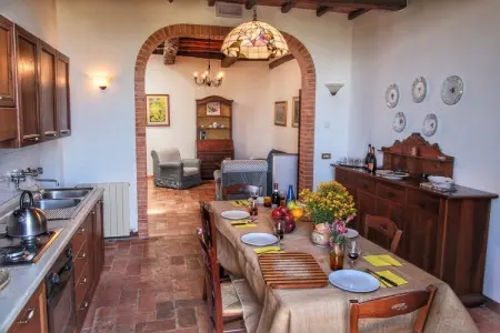 Gîte Arbia : ferme 8 pers, piscine et jardin en Toscane : photo 17