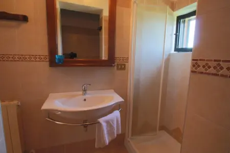 Gîte Arbia : ferme 8 pers, piscine et jardin en Toscane : photo 25