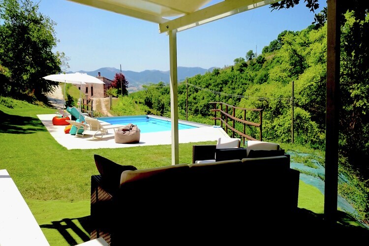 Casa Argento, villa avec piscine panoramique à Fabriano - Photo 9
