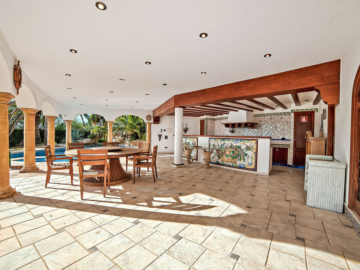Villa St Anthony – 980 m², piscine et vue mer panoramique à Javea - Photo 5