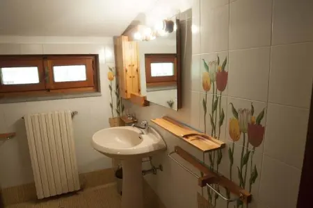 Villa Stia – 6 chambres, piscine chauffée et vue sur la vallée : photo 32