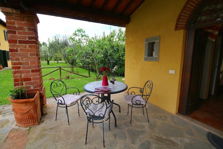 Chalet indépendant en Toscane avec piscine commune - Photo 5