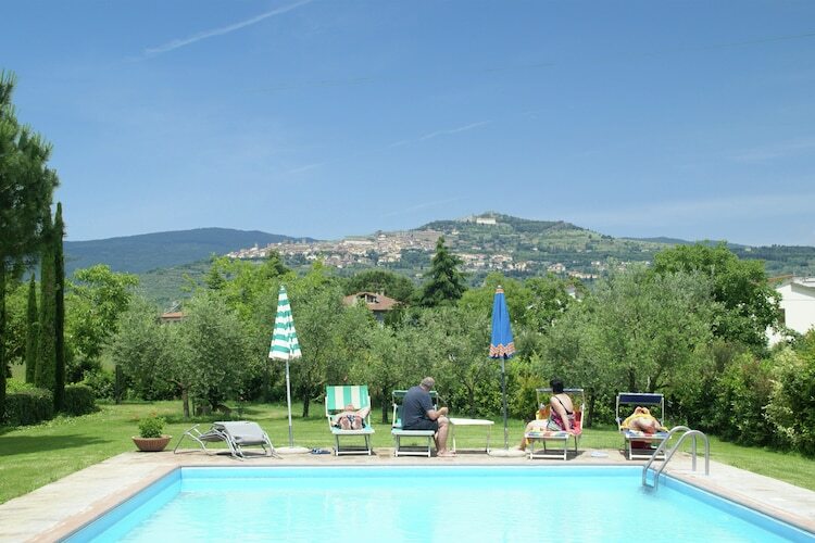Chalet indépendant en Toscane avec piscine commune - Photo 10