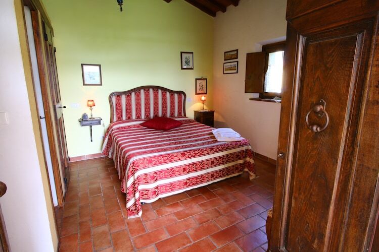 Chalet indépendant en Toscane avec piscine commune - Photo 23