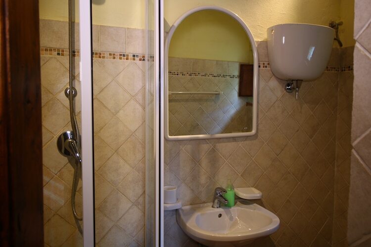 Chalet indépendant en Toscane avec piscine commune - Photo 24