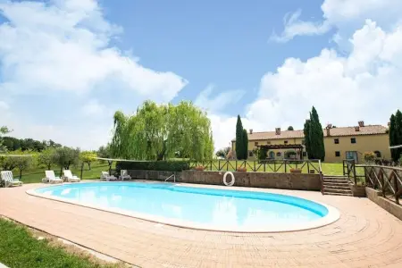 Il Bosco, Appartement attrayant à Collesalvetti avec jardin - Photo 2
