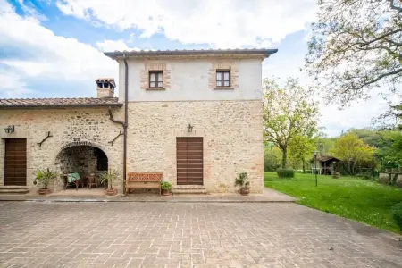Location gite à Città di Castello, Ferme avec piscine, barbecue