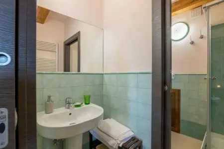 Casa Cipresso, gîte 2 pers. dans une tour du XVe siècle : photo 16