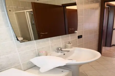 Casara Elle Otto, Maison de Vacances Lazise près du Lac et Gardaland - Photo 28