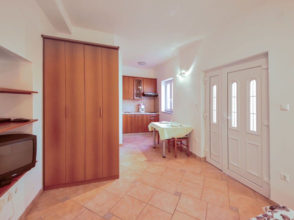 Maison Ivan à Šilo, 130 m de la plage - Photo 9