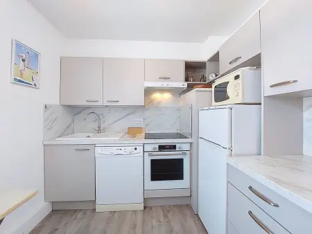 Appartement L'Océan à Vaux sur Mer, 1 km de la plage : photo 5