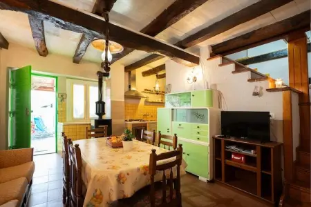 Vieille maison de vacances à Peresiji avec piscine - Photo 3