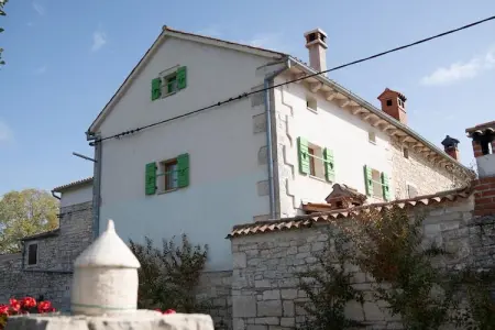 Vieille maison de vacances à Peresiji avec piscine - Photo 6