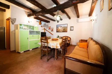 Vieille maison de vacances à Peresiji avec piscine - Photo 8