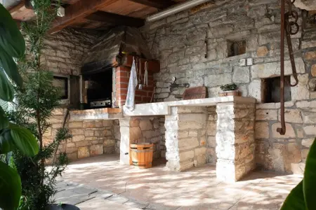 Vieille maison de vacances à Peresiji avec piscine - Photo 22