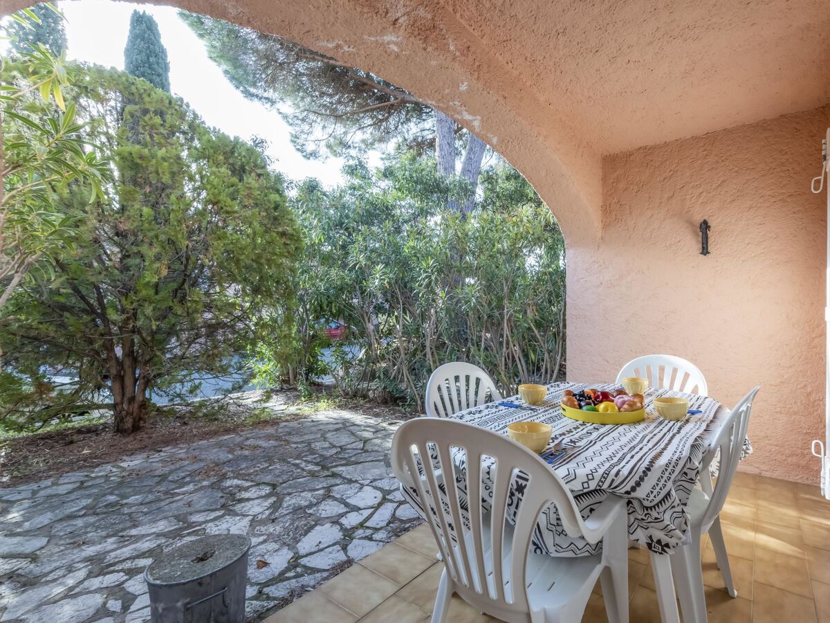 Maison mitoyenne Bonporteau à Cavalaire, 2 ch. - Photo 3