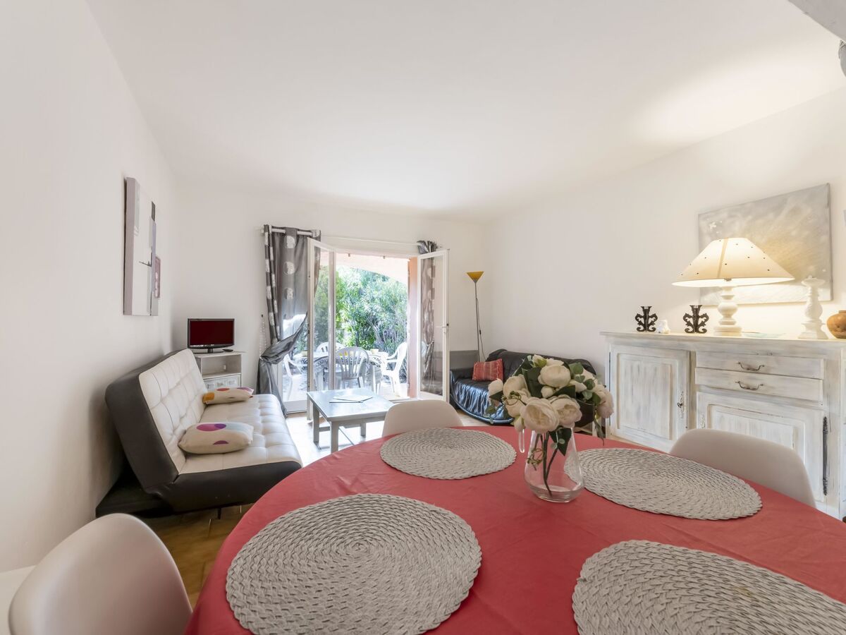 Maison mitoyenne Bonporteau à Cavalaire, 2 ch. - Photo 4
