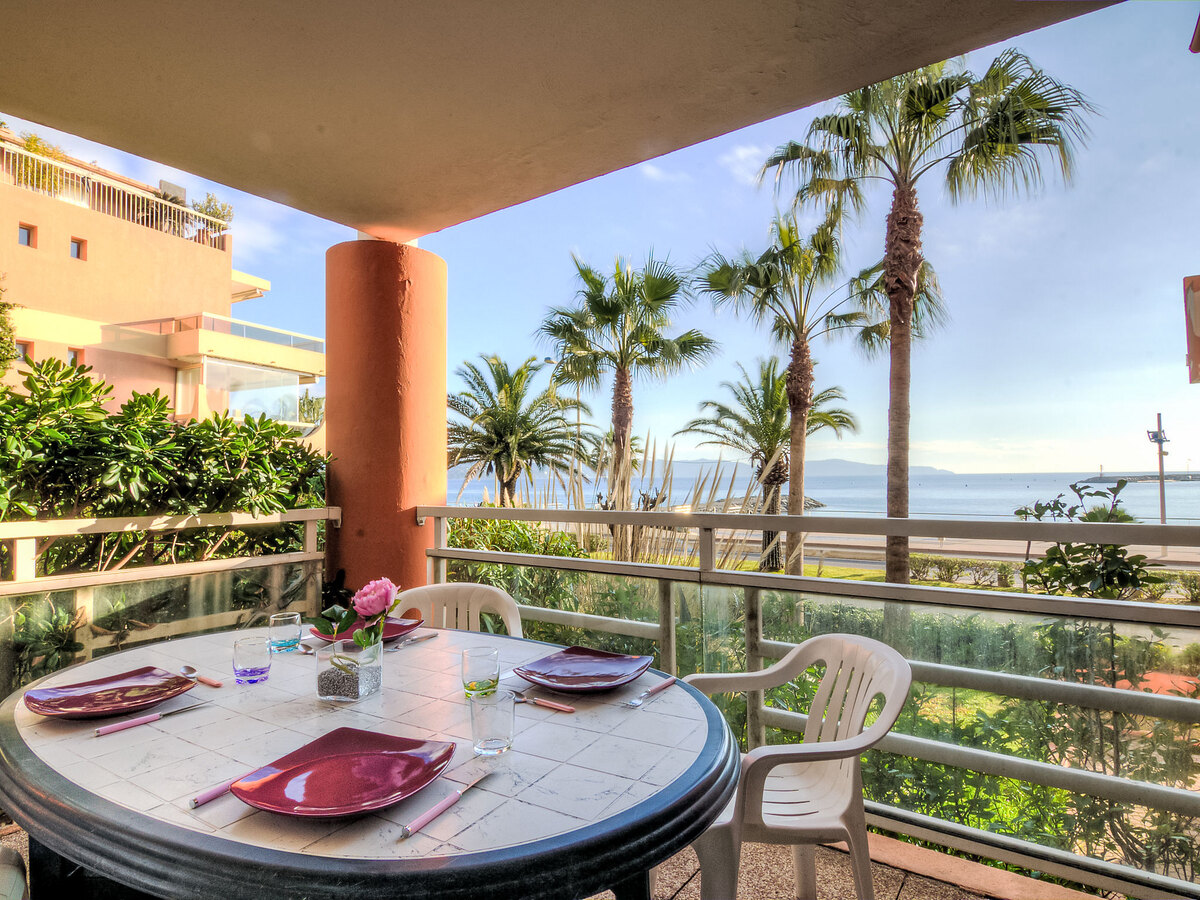 Villa Medicis - Appartement 2 pièces vue mer à Cavalaire - Photo 1