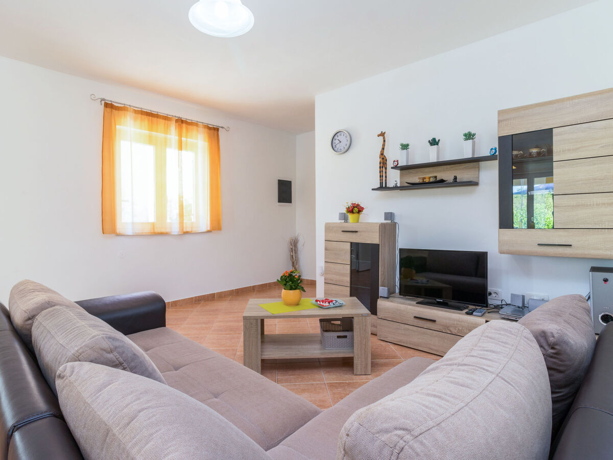 Antoni – Maison 6 pers. avec piscine privée à Pićan - Photo 2
