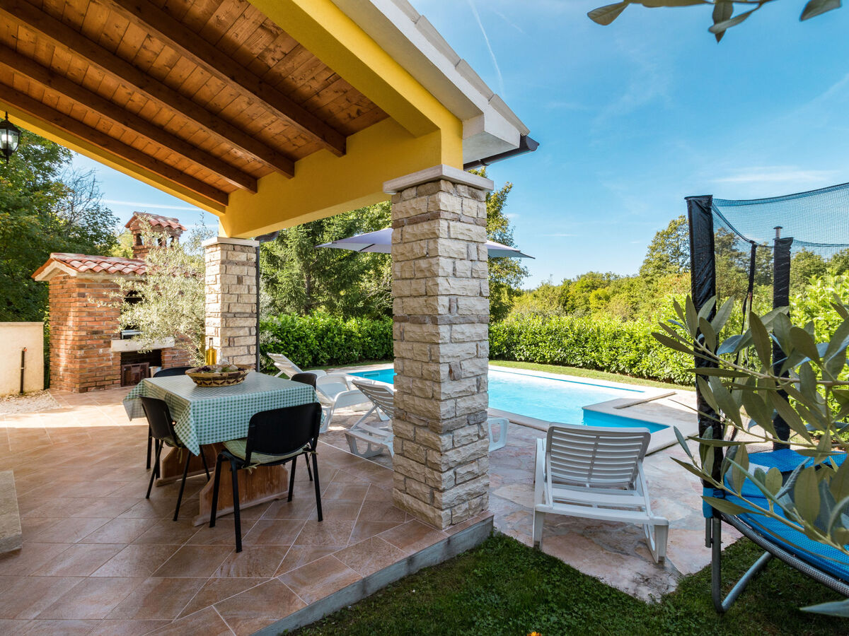 Antoni – Maison 6 pers. avec piscine privée à Pićan - Photo 6