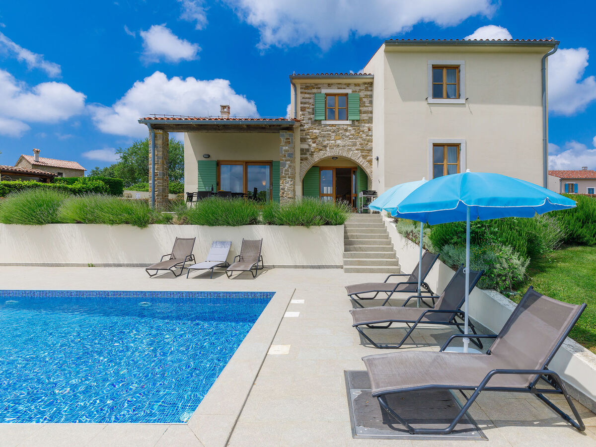 Villa Stuartma, 4 chambres avec piscine privée à Buje - Photo 1