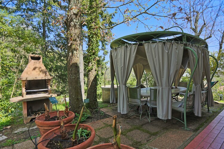 Quercia Fresia, villa années 60 avec piscine - Photo 5