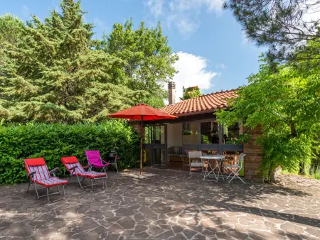Maison Lara à Boccheggiano, 15 000 m² de nature