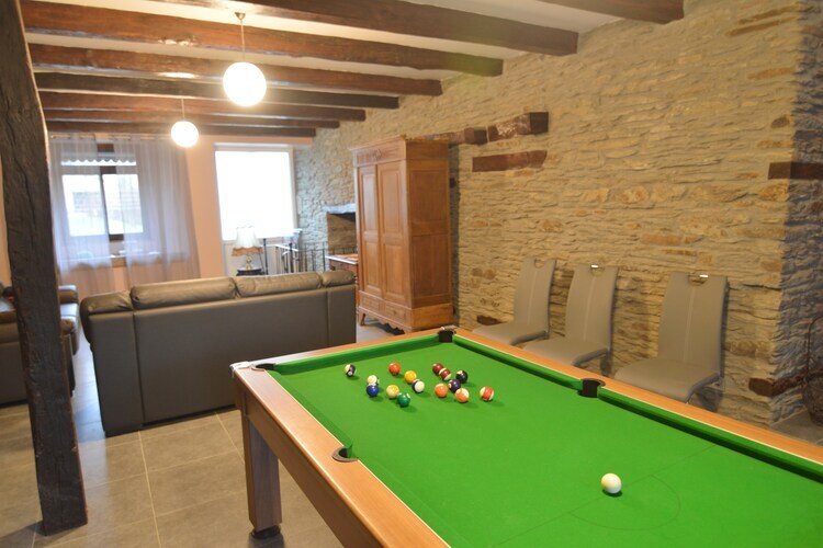 Marfontaine, maison de ferme avec billard à Massul - Photo 6