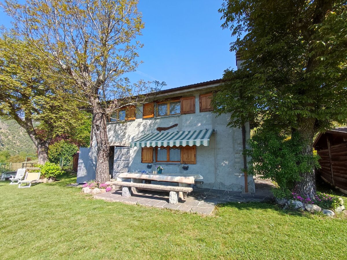 Chalet Merlo à Porlezza, vue lac et montagne - Photo 1