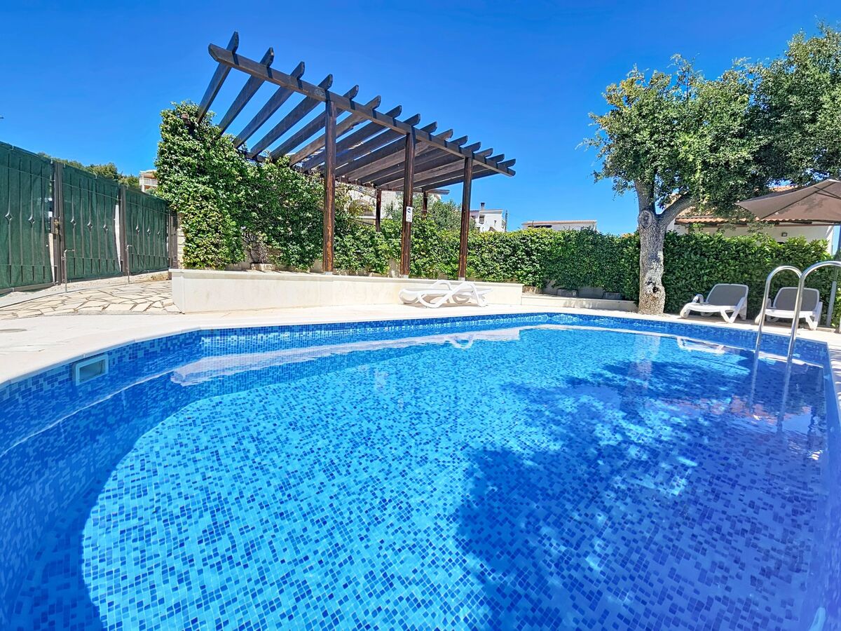 Maison Vinka avec piscine privée à 100 m de la mer - Photo 2
