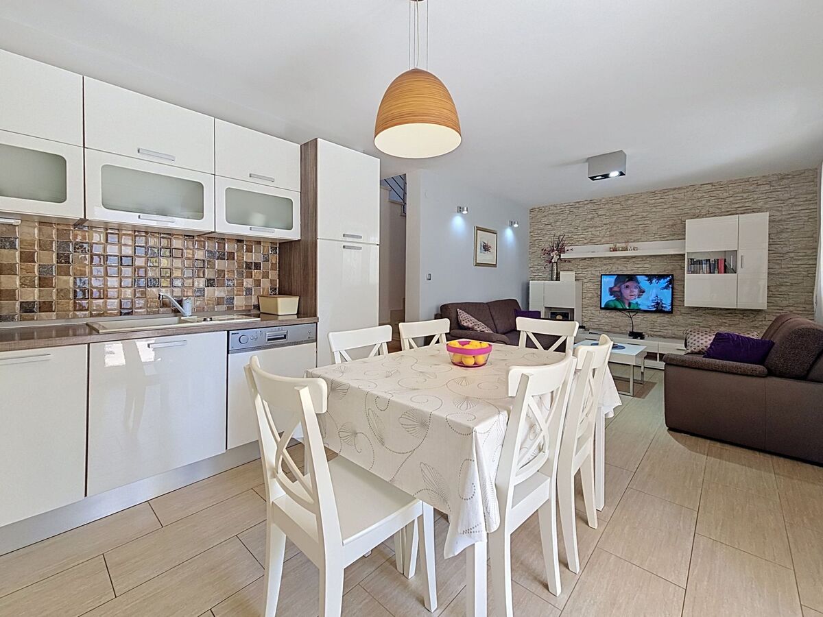 Maison Vinka avec piscine privée à 100 m de la mer - Photo 10