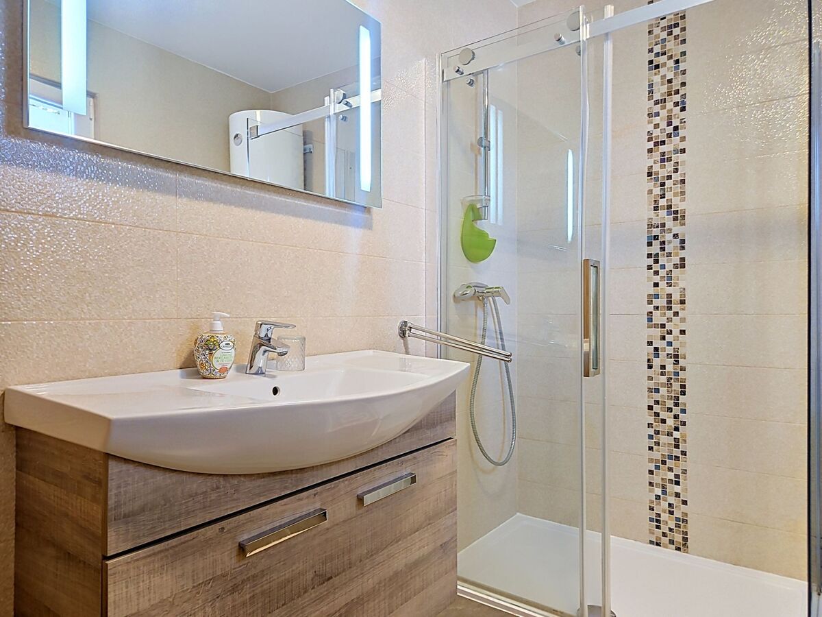 Maison Vinka avec piscine privée à 100 m de la mer - Photo 23