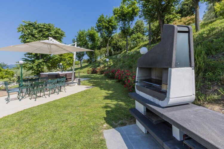 Villa Anna : piscine chauffée et sauna aux Marches - Photo 12
