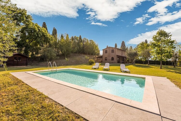 Leone – Gîte avec piscine aux Crete Senesi - Photo 1