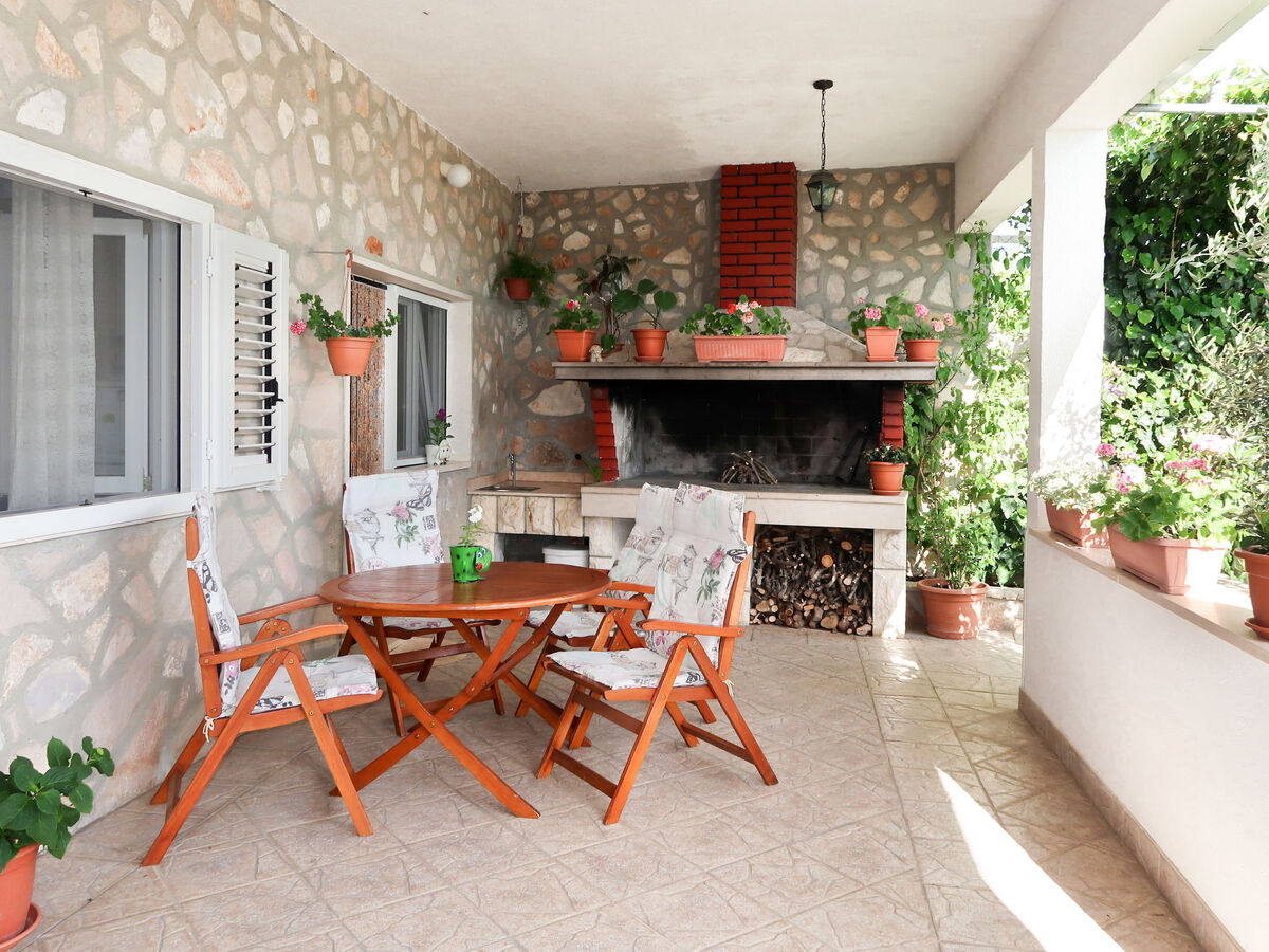 Maison Lucije avec piscine privée à Brač - Photo 4