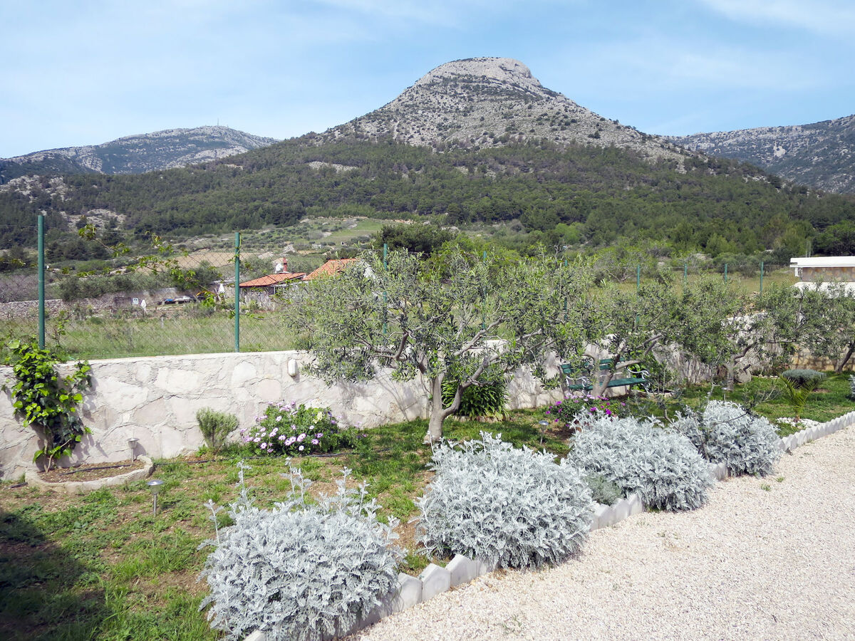 Maison Lucije avec piscine privée à Brač - Photo 18