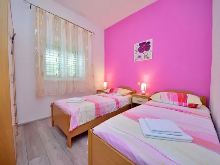 Maison Lucije avec piscine privée à Brač : photo 11