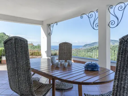 Villa Alberto A - 4 chambres, terrasse et piscine : photo 3