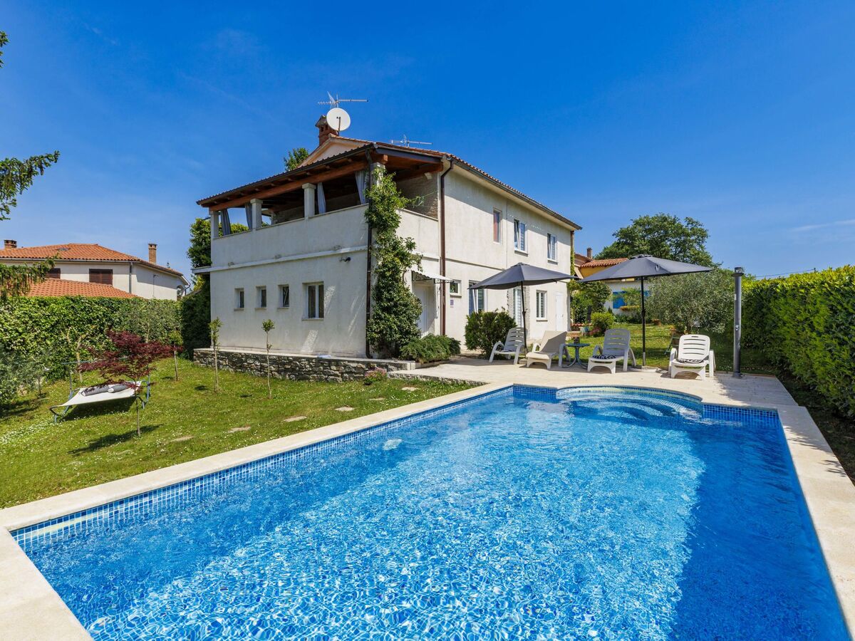 Maison Palma à Motovun : piscine privée 7x4m, 3 chambres - Photo 1