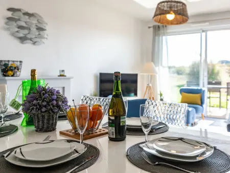 Apt 4 pièces Le Domaine de Fort Neuf, 50 m de la mer : photo 8