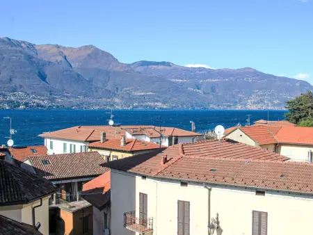 Location appartement à Porto Valtravaglia, Roma