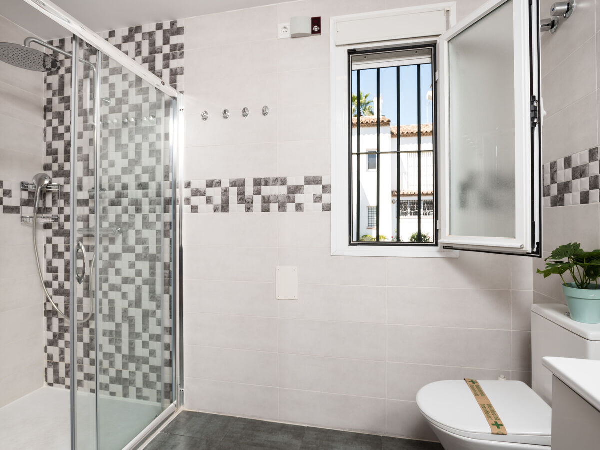 Maison Villas de Madrid, 3 chambres à Estepona - Photo 22
