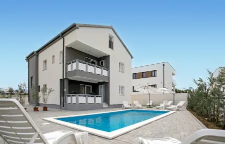 Location appartement de vacances à Vrsi