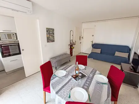 Appartement Le Méditerranée - Vue mer à 40 m de la plage : photo 28