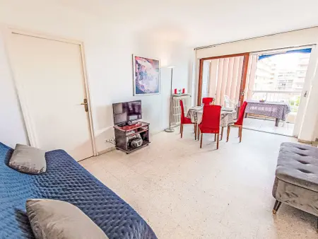 Appartement Le Méditerranée - Vue mer à 40 m de la plage : photo 30