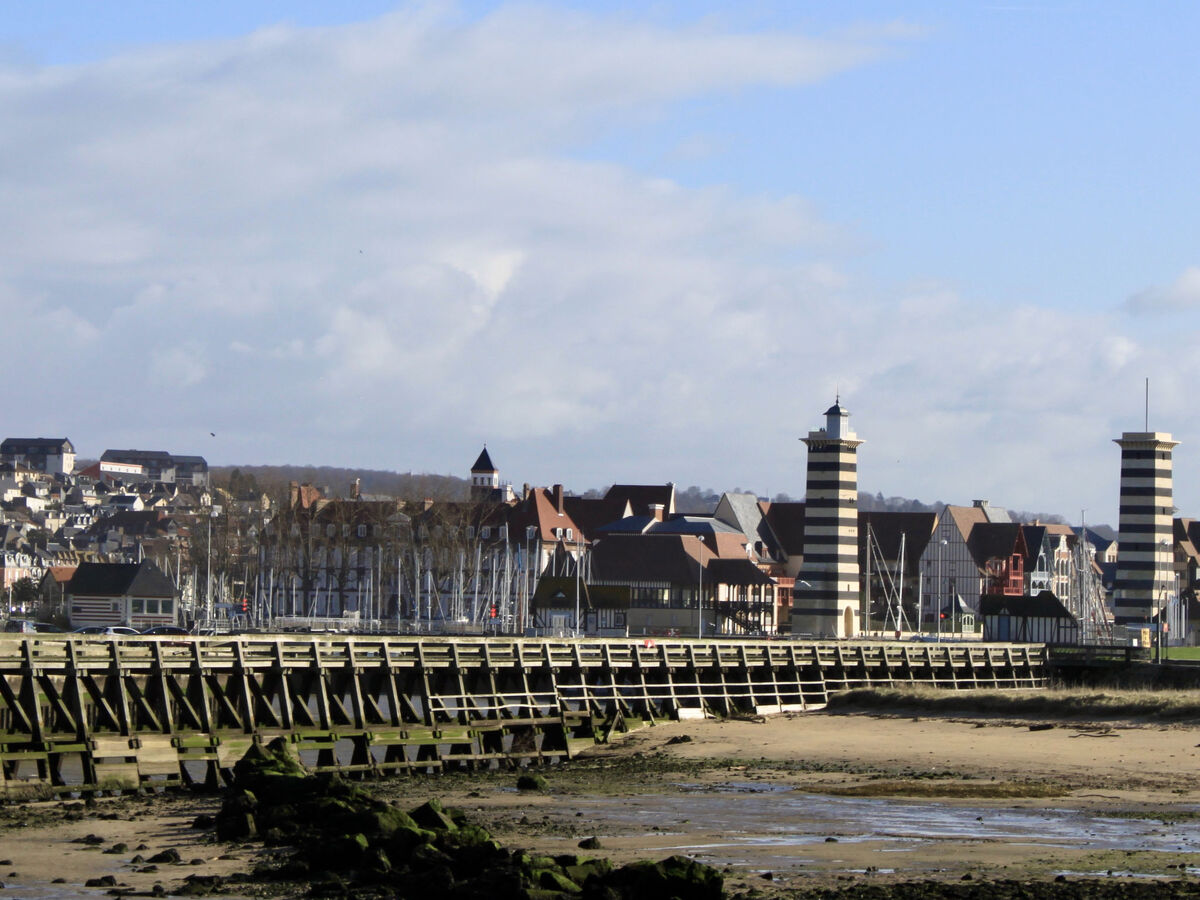 Studio vue mer au 5e étage, résidence Les Marinas – Deauville - Photo 15