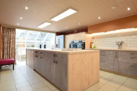 Le Petit Baigneur, Maison dans Ardennes avec Sauna & Piscine - Photo 2