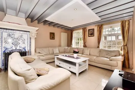 Villa Belle Vue - Piscine intérieure et sauna aux Ardennes : photo 7