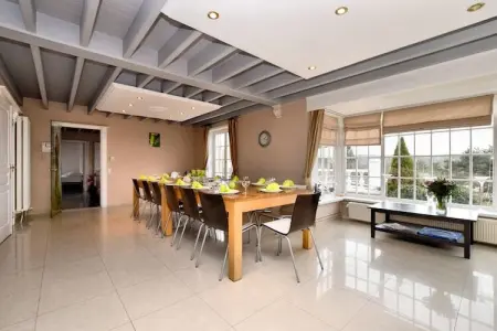 Villa Belle Vue - Piscine intérieure et sauna aux Ardennes : photo 9